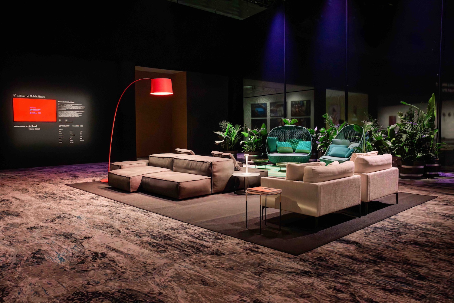 Salone del Mobile.Milano|ミラノサローネ国際家具見本市 「アートバーゼル・マイアミビーチ」「 アートバーゼル香港」と3年間のパートナーシップ締結 イタリアンデザインがコレクターズ・ラウンジを飾る